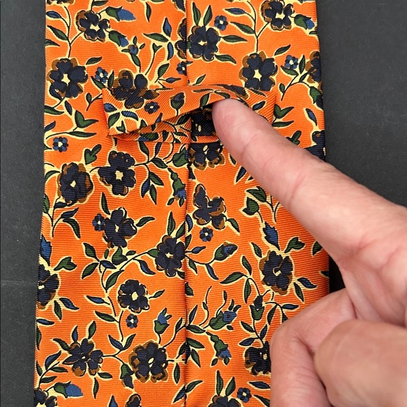 Faconnable Vibrant Orange Floral Tie, 100% Silk, Handmade in France - Picture 8 of 12